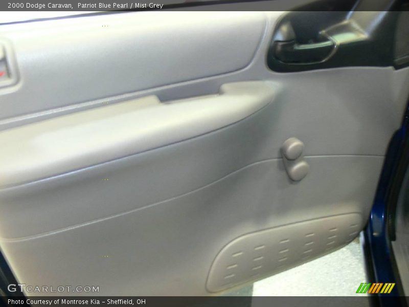 Patriot Blue Pearl / Mist Grey 2000 Dodge Caravan