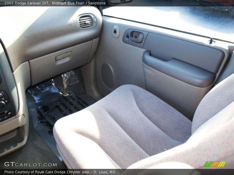Midnight Blue Pearl / Sandstone 2003 Dodge Caravan SXT