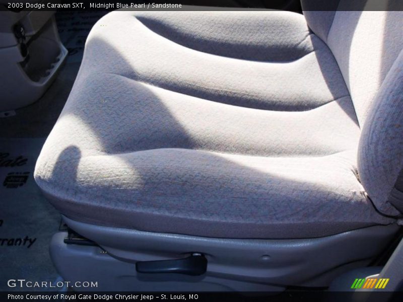 Midnight Blue Pearl / Sandstone 2003 Dodge Caravan SXT
