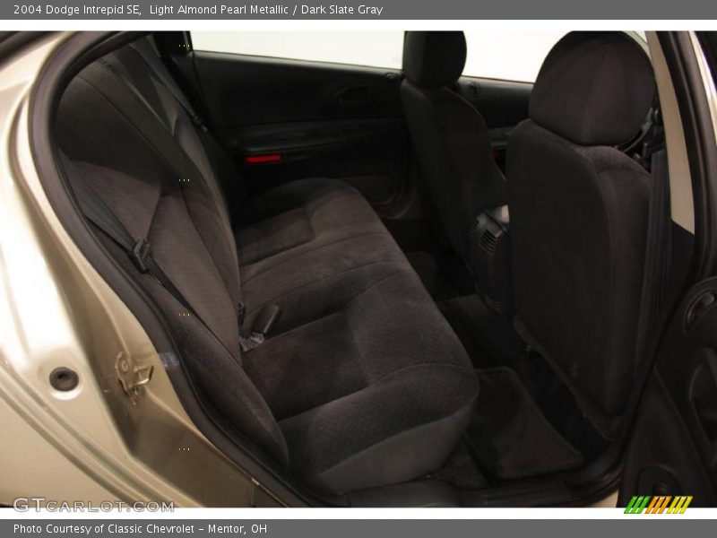 Light Almond Pearl Metallic / Dark Slate Gray 2004 Dodge Intrepid SE
