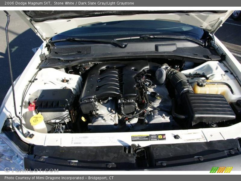 Stone White / Dark Slate Gray/Light Graystone 2006 Dodge Magnum SXT
