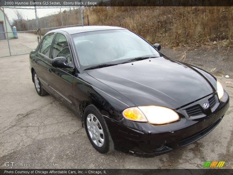 Ebony Black / Beige 2000 Hyundai Elantra GLS Sedan