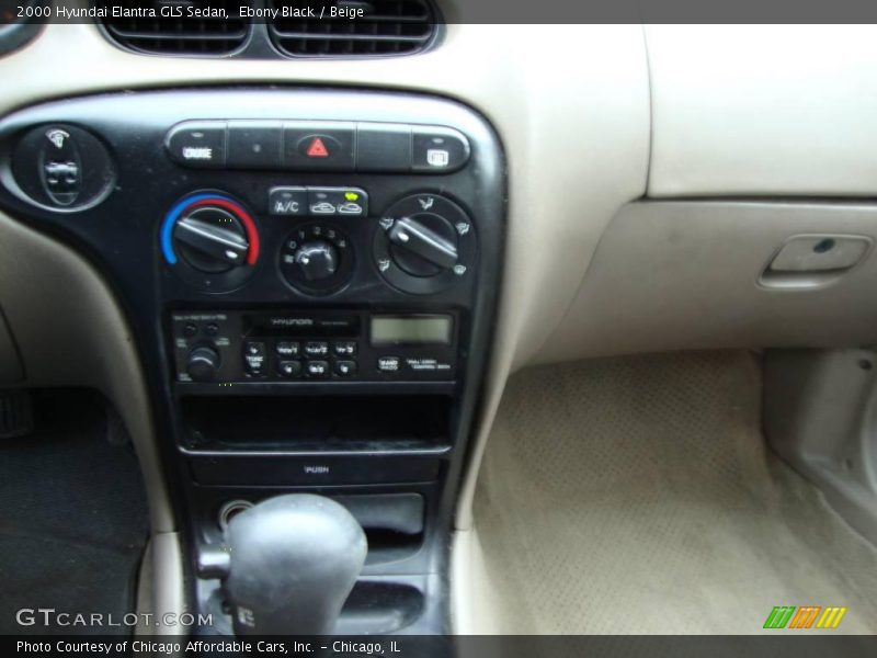 Ebony Black / Beige 2000 Hyundai Elantra GLS Sedan