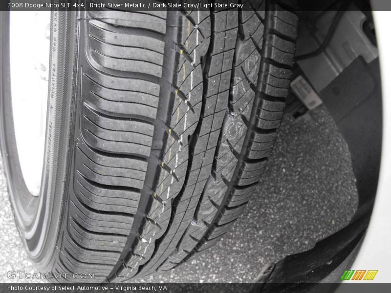 Bright Silver Metallic / Dark Slate Gray/Light Slate Gray 2008 Dodge Nitro SLT 4x4