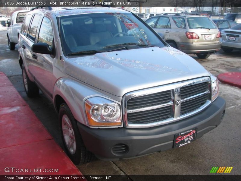 Bright Silver Metallic / Medium Slate Gray 2005 Dodge Durango ST 4x4