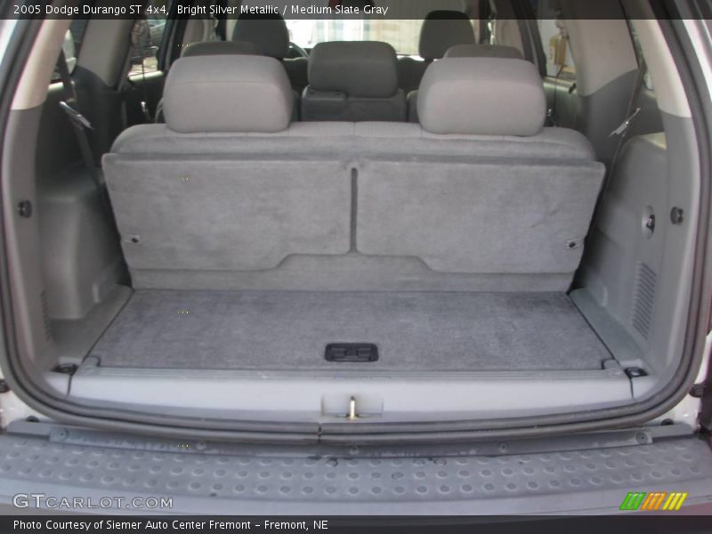 Bright Silver Metallic / Medium Slate Gray 2005 Dodge Durango ST 4x4