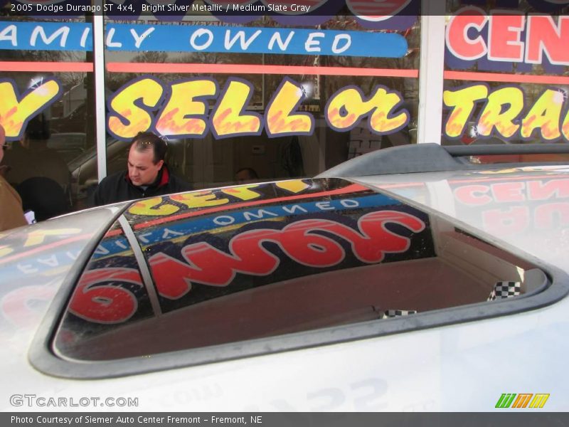 Bright Silver Metallic / Medium Slate Gray 2005 Dodge Durango ST 4x4