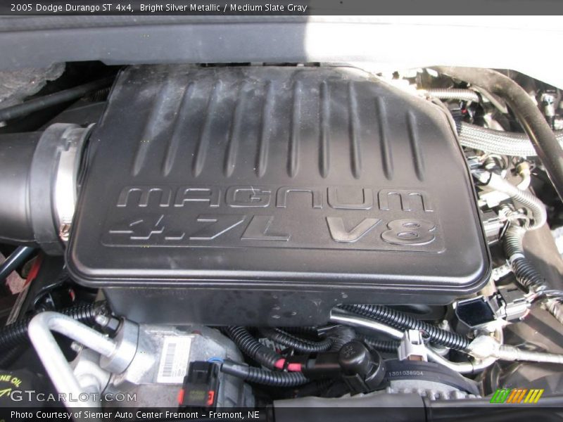 Bright Silver Metallic / Medium Slate Gray 2005 Dodge Durango ST 4x4