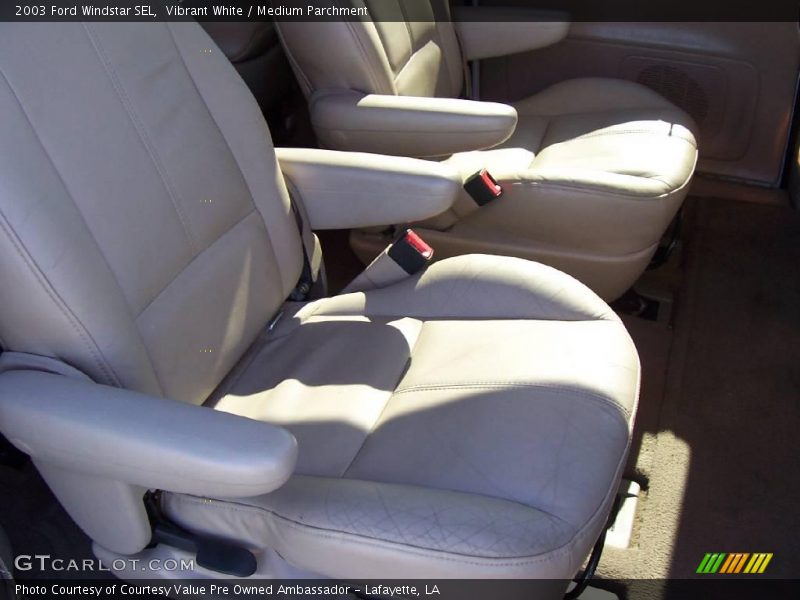 Vibrant White / Medium Parchment 2003 Ford Windstar SEL