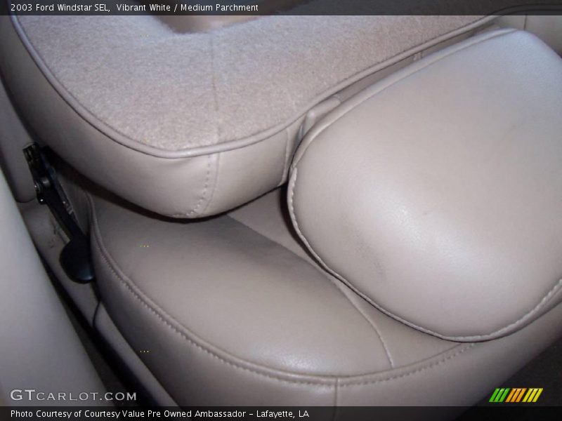 Vibrant White / Medium Parchment 2003 Ford Windstar SEL