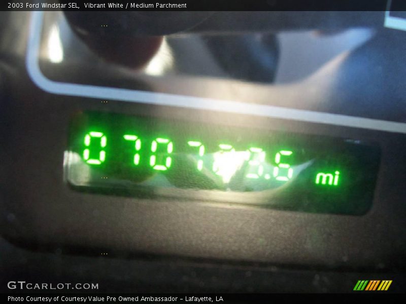 Vibrant White / Medium Parchment 2003 Ford Windstar SEL
