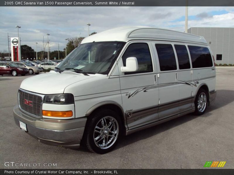 Summit White / Neutral 2005 GMC Savana Van 1500 Passenger Conversion