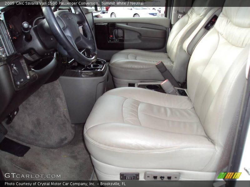 Summit White / Neutral 2005 GMC Savana Van 1500 Passenger Conversion
