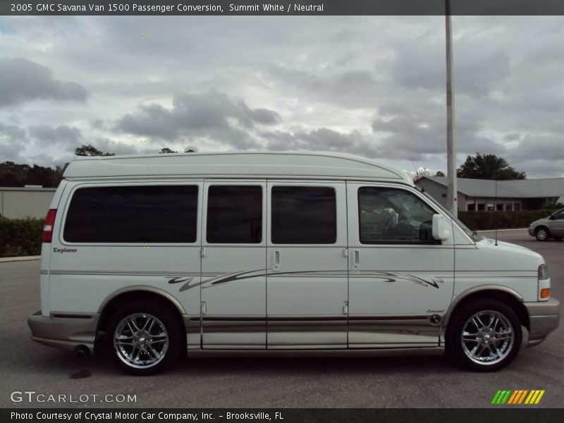 Summit White / Neutral 2005 GMC Savana Van 1500 Passenger Conversion