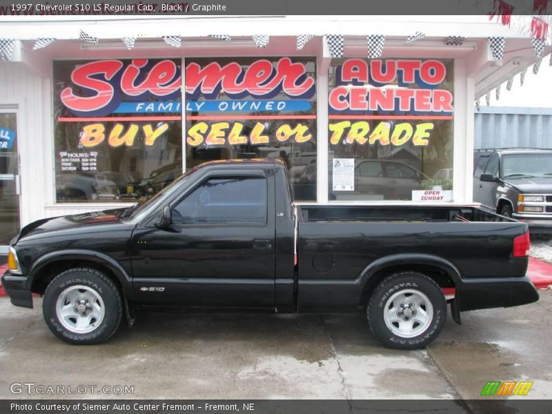 Black / Graphite 1997 Chevrolet S10 LS Regular Cab