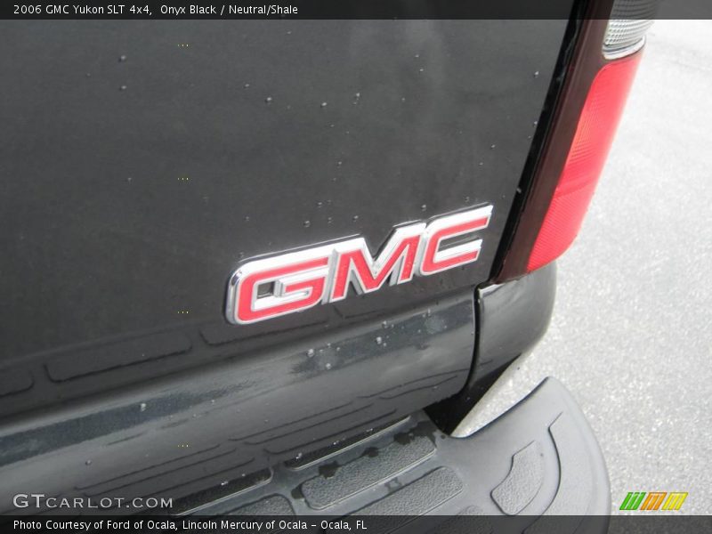 Onyx Black / Neutral/Shale 2006 GMC Yukon SLT 4x4