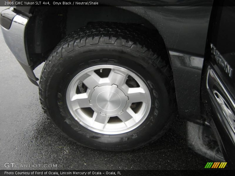 Onyx Black / Neutral/Shale 2006 GMC Yukon SLT 4x4