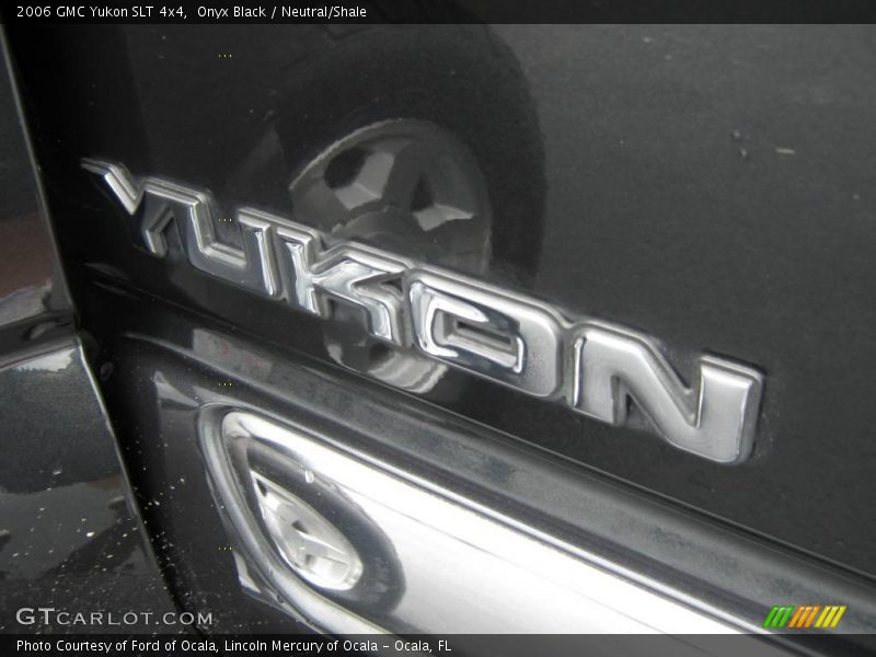 Onyx Black / Neutral/Shale 2006 GMC Yukon SLT 4x4