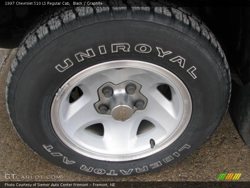 Black / Graphite 1997 Chevrolet S10 LS Regular Cab