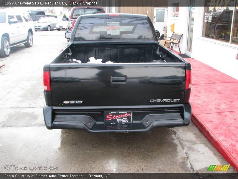 Black / Graphite 1997 Chevrolet S10 LS Regular Cab
