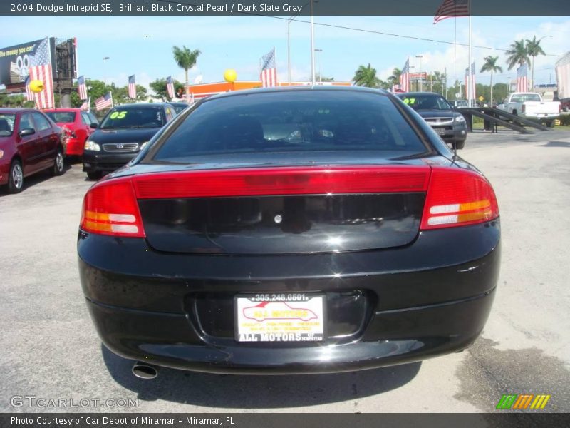 Brilliant Black Crystal Pearl / Dark Slate Gray 2004 Dodge Intrepid SE