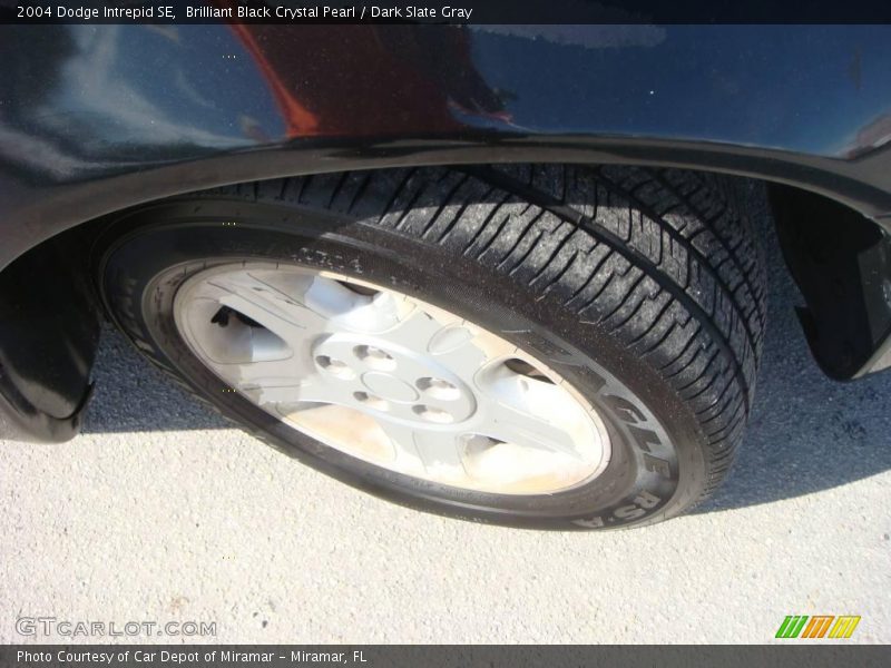 Brilliant Black Crystal Pearl / Dark Slate Gray 2004 Dodge Intrepid SE