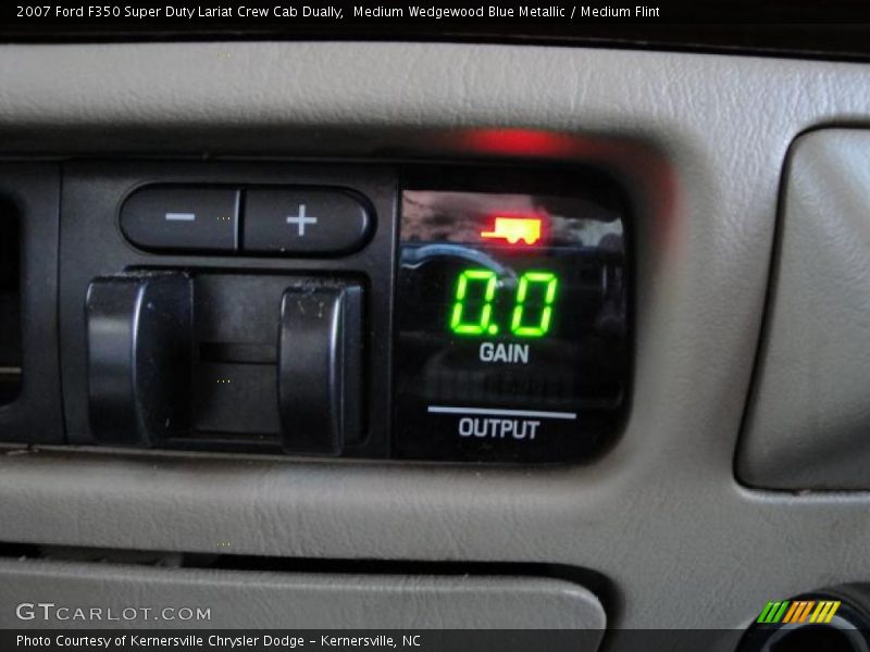 Medium Wedgewood Blue Metallic / Medium Flint 2007 Ford F350 Super Duty Lariat Crew Cab Dually
