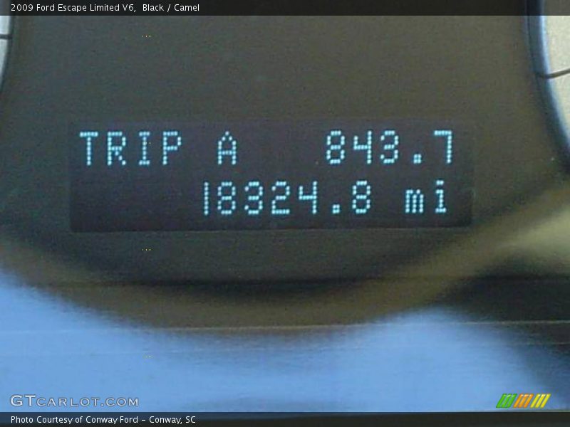 Black / Camel 2009 Ford Escape Limited V6