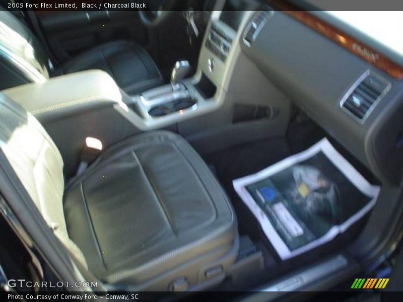 Black / Charcoal Black 2009 Ford Flex Limited