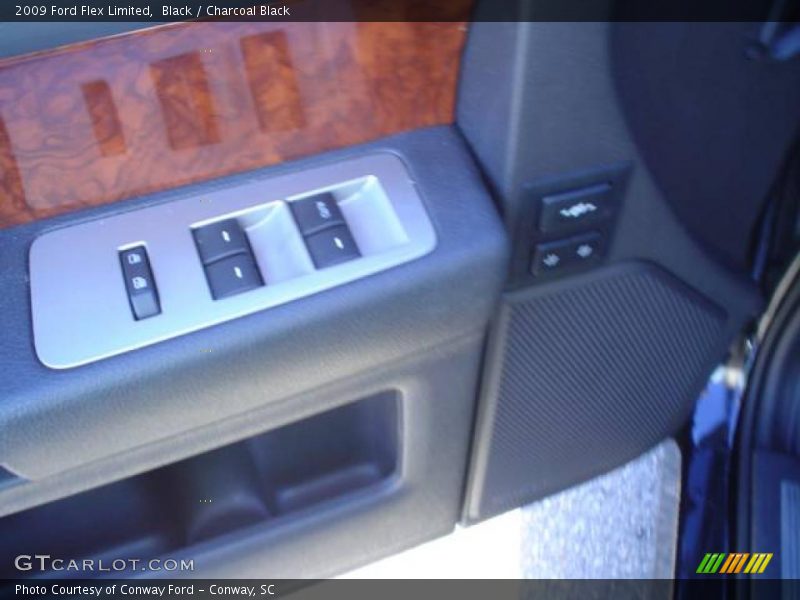 Black / Charcoal Black 2009 Ford Flex Limited