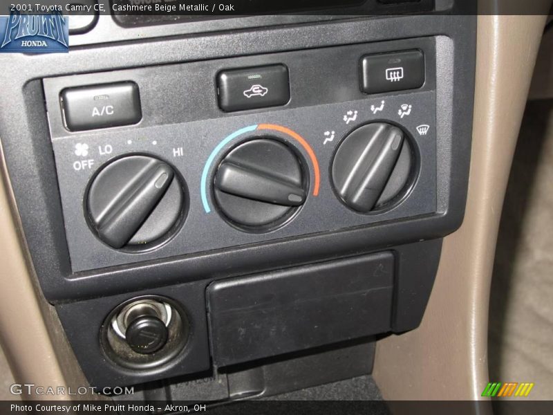Cashmere Beige Metallic / Oak 2001 Toyota Camry CE