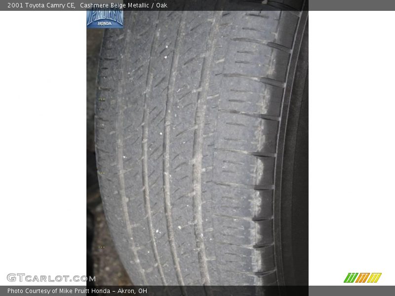Cashmere Beige Metallic / Oak 2001 Toyota Camry CE