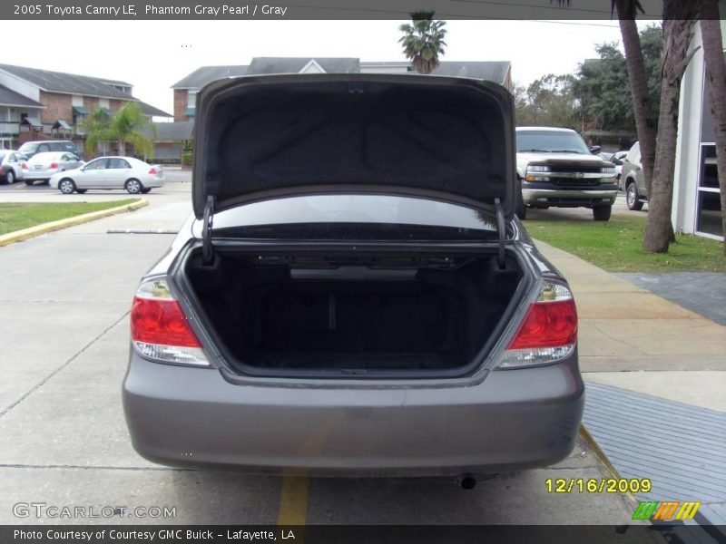 Phantom Gray Pearl / Gray 2005 Toyota Camry LE
