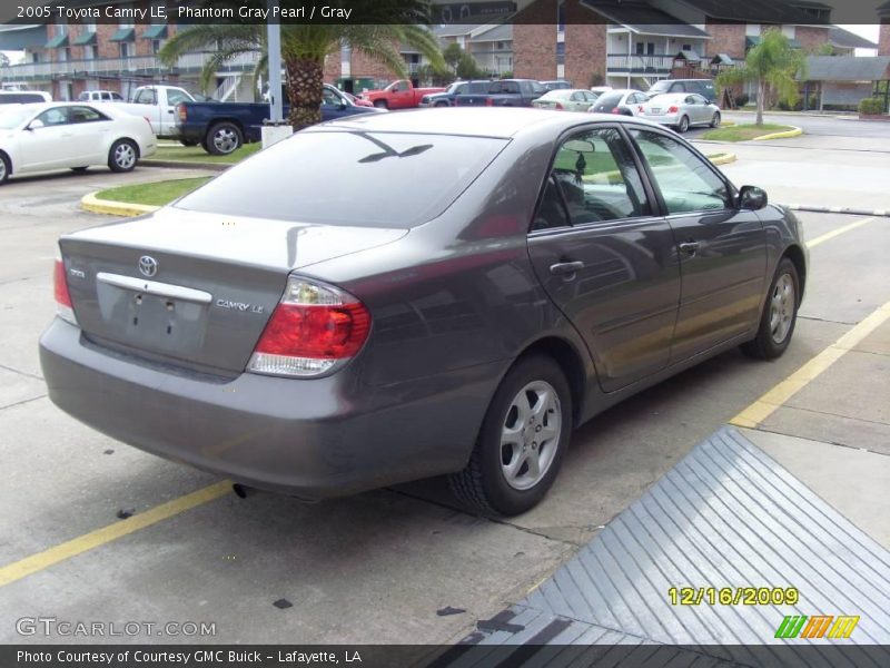 Phantom Gray Pearl / Gray 2005 Toyota Camry LE