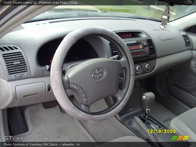 Phantom Gray Pearl / Gray 2005 Toyota Camry LE
