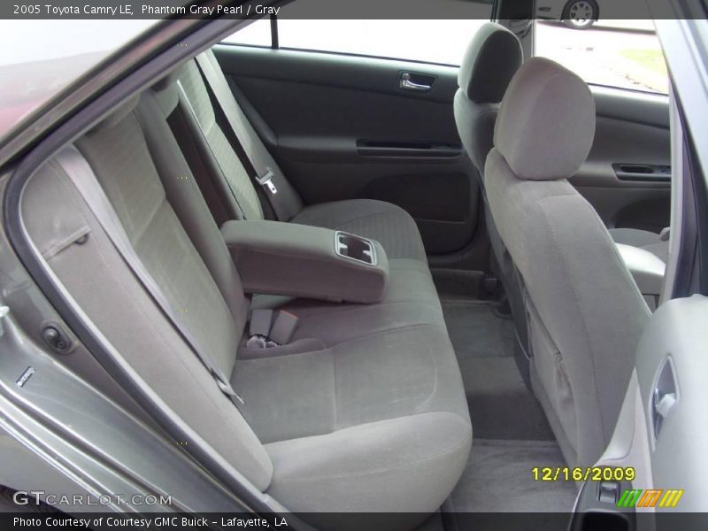 Phantom Gray Pearl / Gray 2005 Toyota Camry LE
