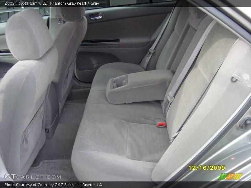Phantom Gray Pearl / Gray 2005 Toyota Camry LE
