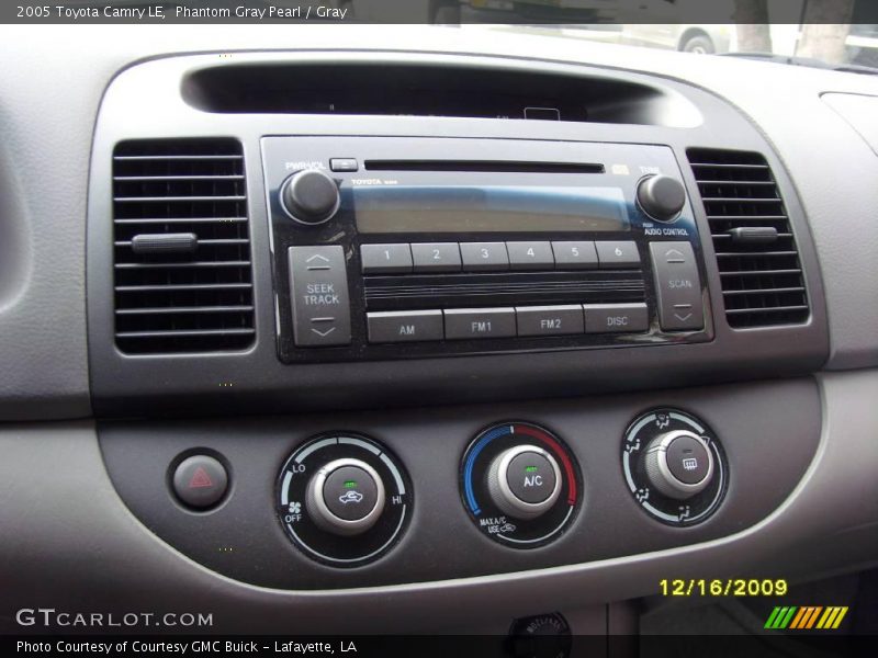 Phantom Gray Pearl / Gray 2005 Toyota Camry LE