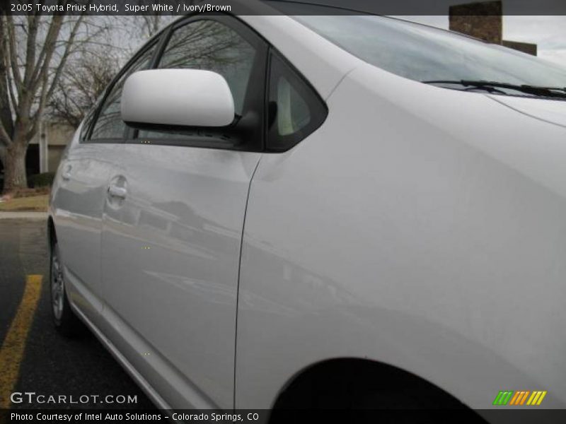 Super White / Ivory/Brown 2005 Toyota Prius Hybrid