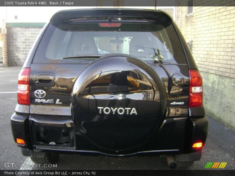Black / Taupe 2005 Toyota RAV4 4WD