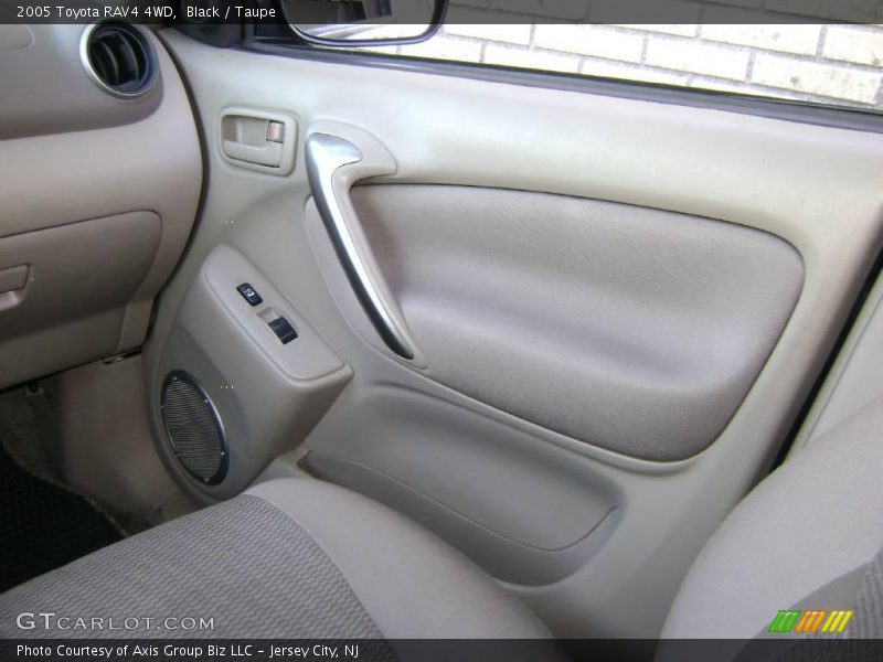 Black / Taupe 2005 Toyota RAV4 4WD