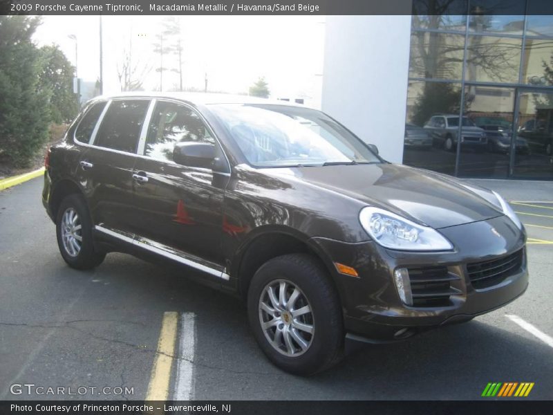 Macadamia Metallic / Havanna/Sand Beige 2009 Porsche Cayenne Tiptronic