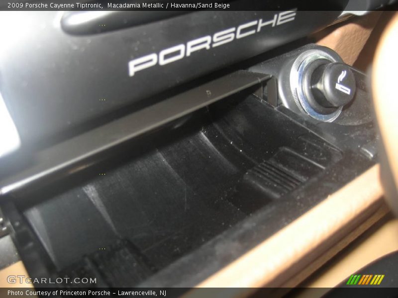 Macadamia Metallic / Havanna/Sand Beige 2009 Porsche Cayenne Tiptronic