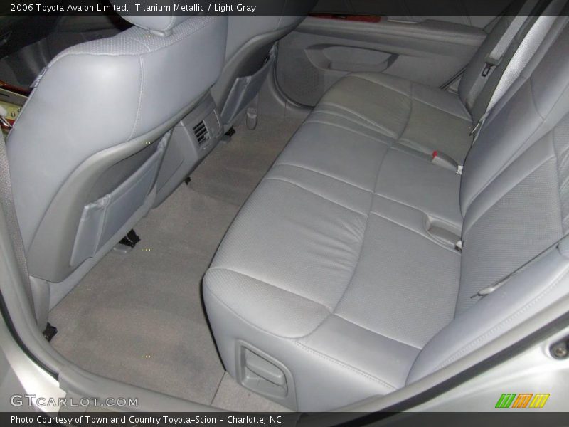 Titanium Metallic / Light Gray 2006 Toyota Avalon Limited