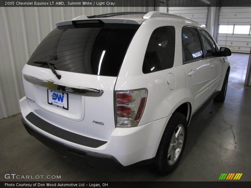 Summit White / Light Gray 2005 Chevrolet Equinox LT AWD