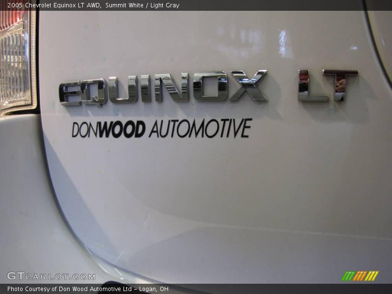 Summit White / Light Gray 2005 Chevrolet Equinox LT AWD