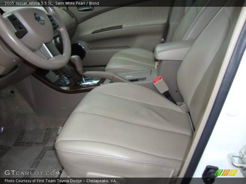Satin White Pearl / Blond 2005 Nissan Altima 3.5 SL