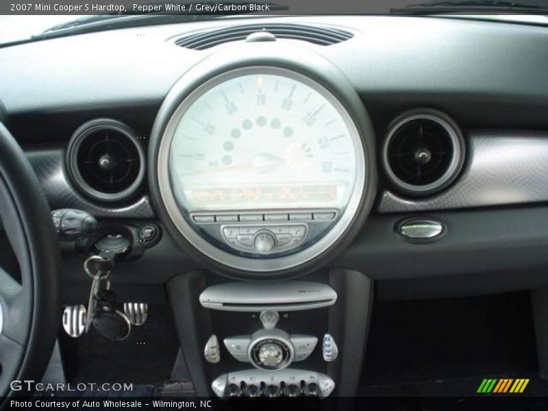 Pepper White / Grey/Carbon Black 2007 Mini Cooper S Hardtop