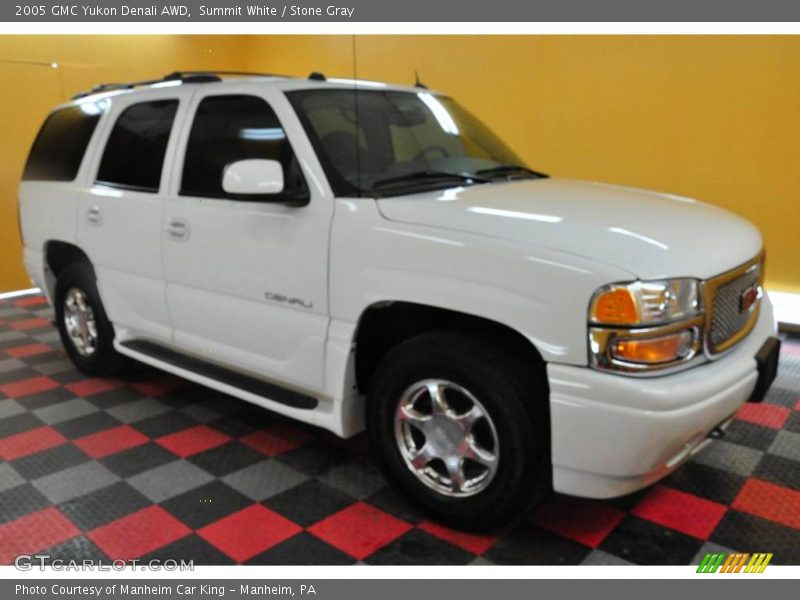 Summit White / Stone Gray 2005 GMC Yukon Denali AWD