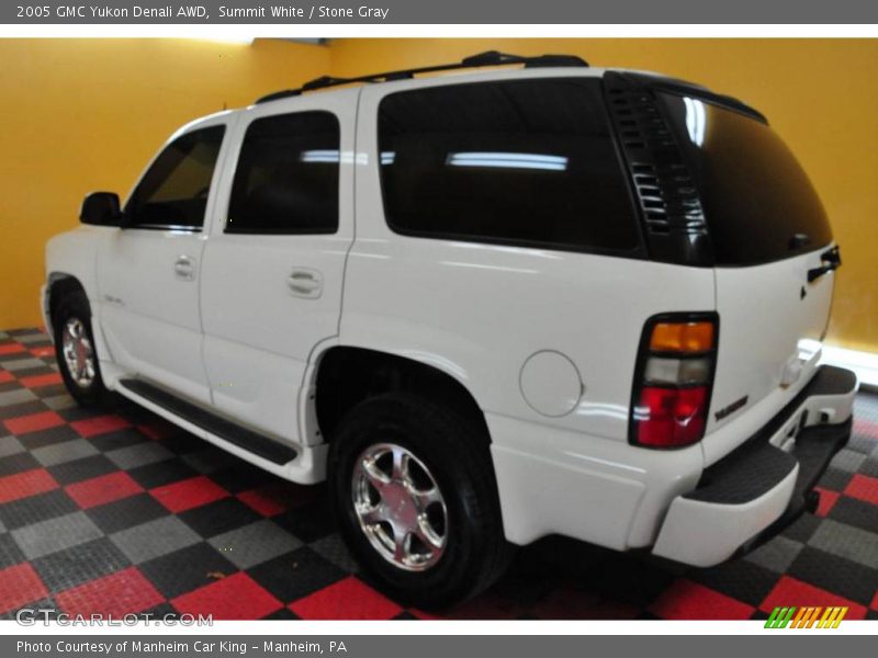 Summit White / Stone Gray 2005 GMC Yukon Denali AWD